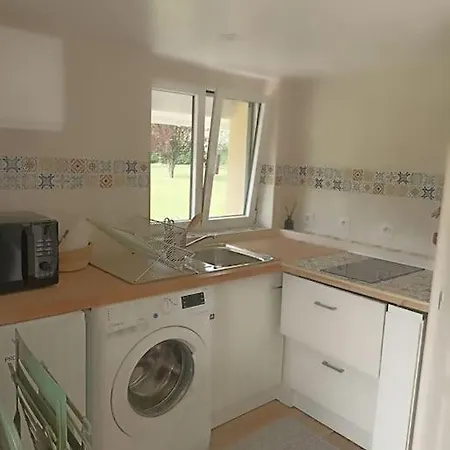 La Petite Maison De *